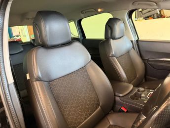 Peugeot 3008 2.0 h e-HDi Allure SUV 5dr Diesel Hybrid EGC 4WD Euro 5 (s/s) (2