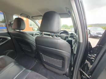 Toyota RAV-4 2.2 D-CAT SR 5 DOOR AUTOMATIC *READY TO GO!