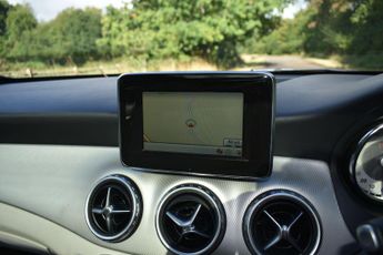 Mercedes-Benz GLA 2.1 GLA220 CDI Sport 7G-DCT 4MATIC Euro 6 (s/s) 5dr