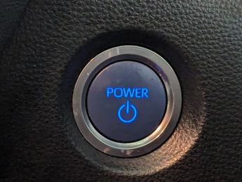 Toyota Corolla 1.8 VVT-i Hybrid Design 5dr CVT**Manufacturers Warranty 10/2025*