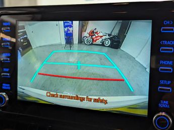 Toyota Corolla 1.8 VVT-i Hybrid Design 5dr CVT**Manufacturers Warranty 10/2025*