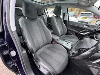 Peugeot 308 1.2 PureTech Allure Hatchback 5dr Petrol EAT Euro 6 (s/s) (130 p