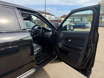 Land Rover Range Rover Evoque 2.0 TD4 SE 5dr Auto