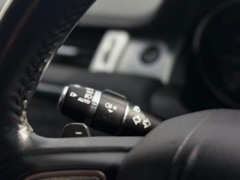 Land Rover Range Rover Evoque 2.0 TD4 SE 5dr Auto