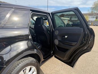 Land Rover Range Rover Evoque 2.0 TD4 SE 5dr Auto