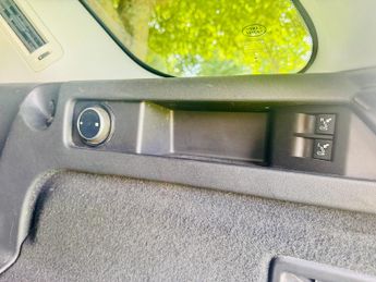 Land Rover Discovery Sport 2.0 TD4 180 HSE Luxury 5dr Auto