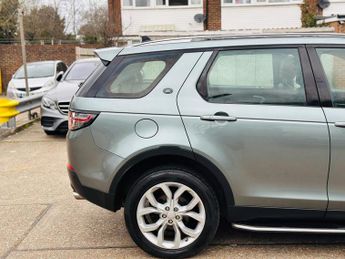 Land Rover Discovery Sport 2.0 TD4 180 HSE 5dr Auto