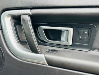 Land Rover Discovery Sport 2.0 TD4 180 HSE 5dr Auto