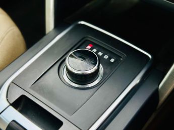 Land Rover Discovery Sport 2.0 TD4 180 HSE Black 5dr Auto