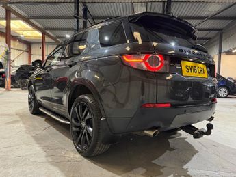 Land Rover Discovery Sport 2.0 TD4 HSE Black SUV 5dr Diesel Auto 4WD Euro 6 (s/s) (180 ps)