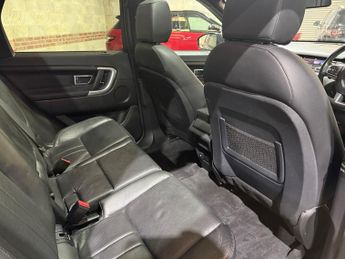 Land Rover Discovery Sport 2.0 TD4 HSE Black SUV 5dr Diesel Auto 4WD Euro 6 (s/s) (180 ps)