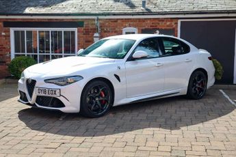 Alfa Romeo Giulia 2.9 V6 Bi-Turbo Quadrifoglio Saloon 4dr Petrol Auto Euro 6 (s/s)
