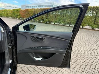 SEAT Leon TSI FR TECHNOLOGY DSG 5-Door