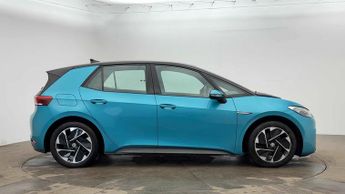 Volkswagen ID.3 Pro Performance 58kWh Life Hatchback Electric Auto (204 ps) 5dr