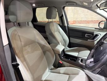 Land Rover Discovery Sport 2.0 TD4 SE Tech SUV 5dr Diesel Auto 4WD Euro 6 (s/s) (180 ps)