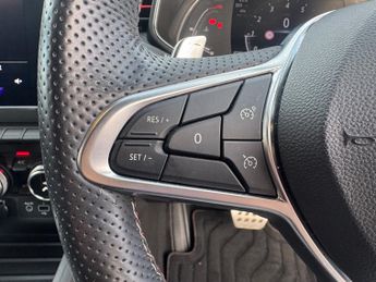 Renault Clio 1.3 TCe RS Line Hatchback 5dr Petrol EDC Euro 6 (s/s) (130 ps)