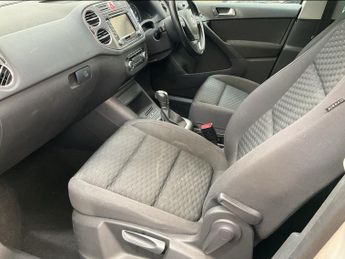 Volkswagen Tiguan MATCH TDI 4MOTION DSG 5-Door