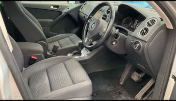 Volkswagen Tiguan MATCH TDI 4MOTION DSG 5-Door