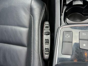 Mercedes-Benz E Class E220 BLUETEC AMG LINE 2-Door