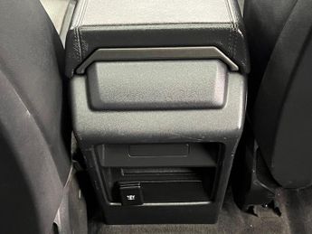 Land Rover Discovery Sport 2.0 TD4 HSE Auto 4WD Euro 6 (s/s) 5dr