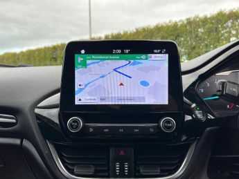 Ford Fiesta TITANIUM 5-Door