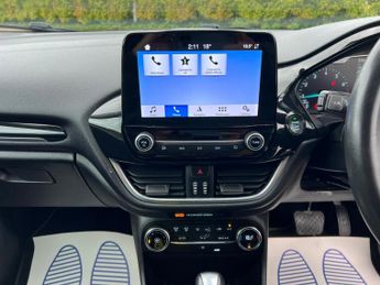 Ford Fiesta TITANIUM 5-Door