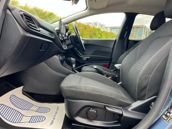 Ford Fiesta TITANIUM 5-Door