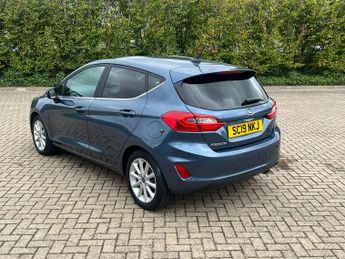 Ford Fiesta TITANIUM 5-Door