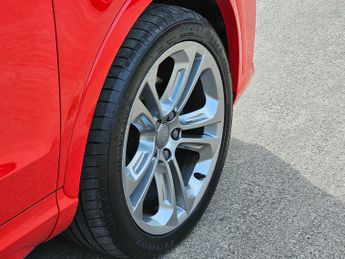 Audi Q3 1.4 TFSI CoD S line Edition SUV 5dr Petrol S Tronic Euro 6 (s/s)