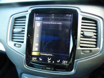 Volvo XC90 T8 TWIN ENGINE MOMENTUM 5-Door