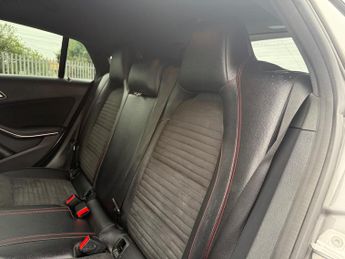 Mercedes-Benz CLA Class 2.1 CLA220d AMG Line Shooting Brake 5dr Diesel 7G-DCT Euro 6 (s/