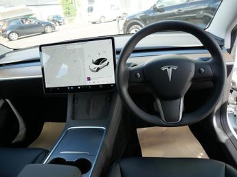 Tesla Model 3 Standard Range Plus Electric Auto RWD 4dr 1 Owner Only 11000 Mil