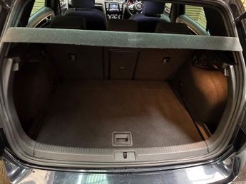 Volkswagen Golf 2.0 TDI BlueMotion Tech GTD Hatchback 5dr Diesel DSG Euro 6 (s/s