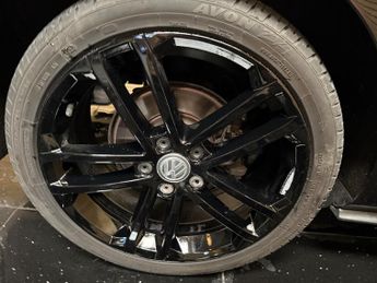 Volkswagen Golf 2.0 TDI BlueMotion Tech GTD Hatchback 5dr Diesel DSG Euro 6 (s/s