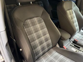 Volkswagen Golf 2.0 TDI BlueMotion Tech GTD (Nav) Estate 5dr Diesel DSG Euro 6 (