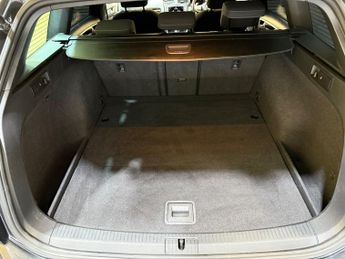 Volkswagen Golf 2.0 TDI BlueMotion Tech GTD (Nav) Estate 5dr Diesel DSG Euro 6 (