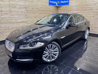 Jaguar XF 3.0d V6 Portfolio Saloon 4dr Diesel Auto 8 Spd Euro 5 (240 ps)