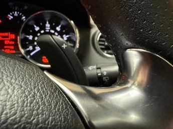 Peugeot 3008 1.6 e-HDi Allure SUV 5dr Diesel EGC Euro 5 (s/s) (115 ps)