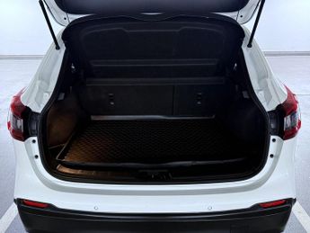 Nissan Qashqai 1.3 DIG-T Tekna SUV 5dr Petrol Manual Euro 6 (s/s) (160 ps)