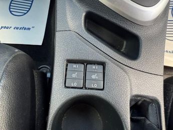 Toyota Auris EXCEL VVT-I  5-Door