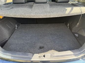 Toyota Auris EXCEL VVT-I  5-Door