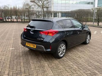 Toyota Auris EXCEL VVT-I  5-Door