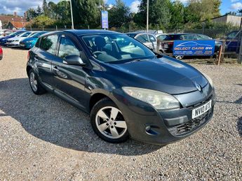 Renault Megane 1.5 dCi Dynamique TomTom Hatchback 5dr Diesel Manual Euro 4 (106