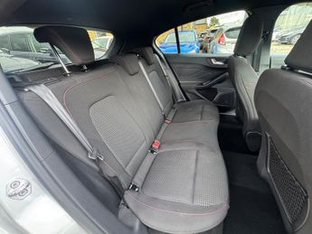 Ford Focus 1.0T EcoBoost MHEV ST-Line Hatchback 5dr Petrol Hybrid DCT Euro 
