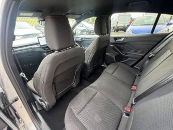 Ford Focus 1.0T EcoBoost MHEV ST-Line Hatchback 5dr Petrol Hybrid DCT Euro 