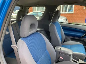 Toyota RAV-4 2.0 NRG 3 DOOR AUTOMATIC 1 YEAR GUARANTEE AND READY TO GO WITH 1
