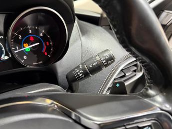 Jaguar F-Pace 2.0 D180 R-Sport SUV 5dr Diesel Auto AWD Euro 6 (s/s) (180 ps)