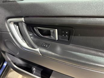 Land Rover Discovery Sport 2.0 TD4 HSE Luxury SUV 5dr Diesel Auto 4WD Euro 6 (s/s) (180 ps)