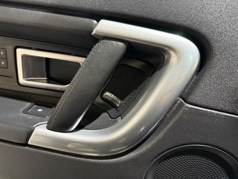 Land Rover Discovery Sport 2.0 TD4 HSE Luxury SUV 5dr Diesel Auto 4WD Euro 6 (s/s) (180 ps)