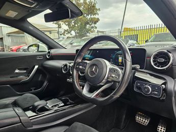 Mercedes-Benz A Class 1.5 A180d AMG Line (Executive) Hatchback 5dr Diesel 7G-DCT Euro